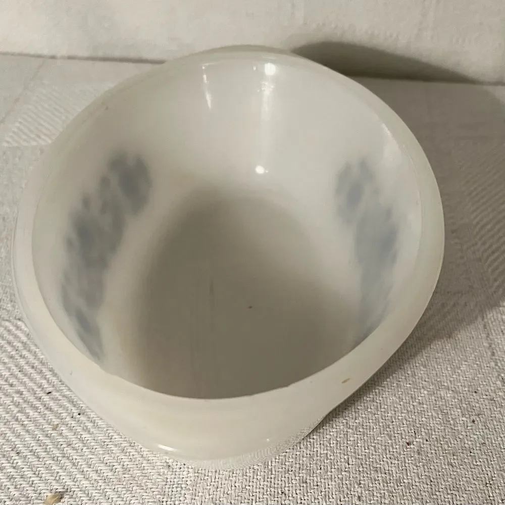 Glasbake 1 Qt Oval Casserole w/ Blue Daisy Floral Design.Used As Prop On TV Show